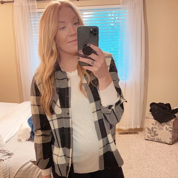 Meet your Posher, Cora - Picture 2 of 3